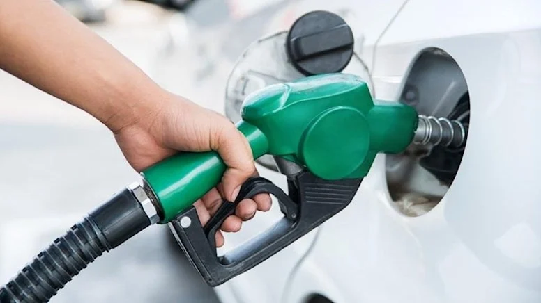 Benzine 2 TL zam geliyor