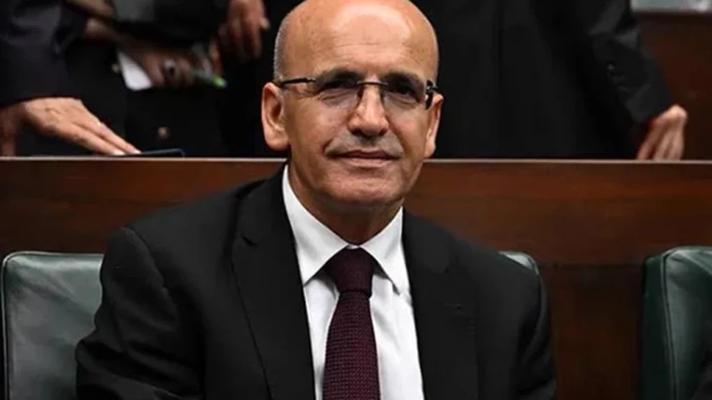 Mehmet Şimşek ‘kemer sıkacağız’ derken…  Bakanlık 11 adet araç için ihaleye çıktı