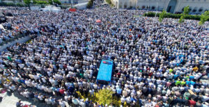 Müritler müşteri, şeyhler patron