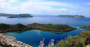 Kaş Marina’da buram buram rant kokan proje!