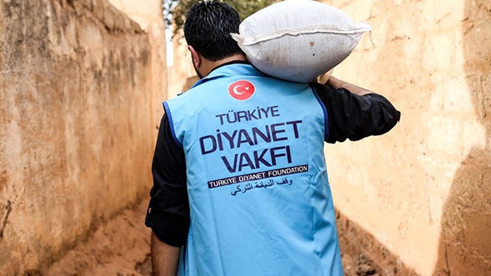 Diyanet Vakfı’na yine ihale yağdı