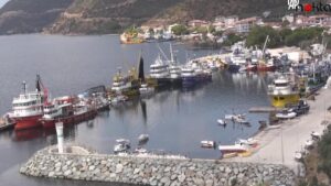 Kapaklı köyü sakinleri dededen toruna 150 yıldır balıkçılıkla geçiniyor