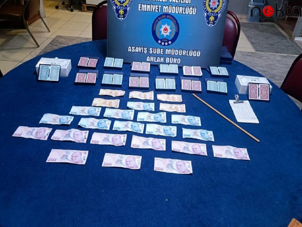 Kocaeli’de kumar oynayan 4 şahsa para cezası verildi