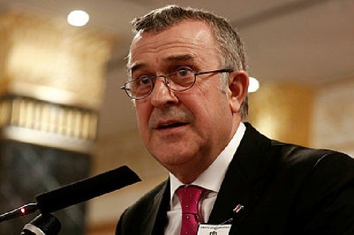 Ahmet Ürkmezgil’e 4 milyonluk şantaj!