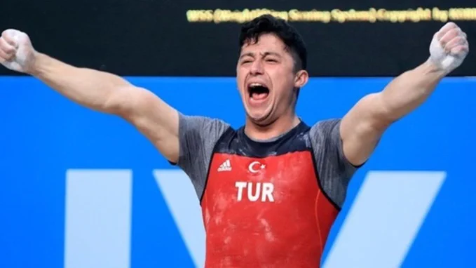 Milli halterci Batu Han Yüksel’e 8 yıl doping cezası!