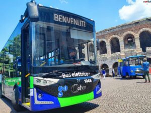 Avrupa’yı elektriklendiren Karsan’a ihracatta “Gümüş” ödül