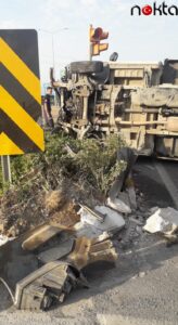 Balıkesir’de araba ile kamyonetin çarpışması sonucu 4 kişi yaralandı