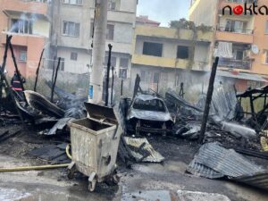 Bursa’da garajda çıkan yangında bir araç kullanılmaz hale geldi