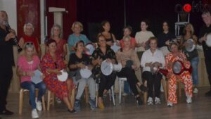 Çanakkaleli kadınlar darbuka çalarak stres atıyor