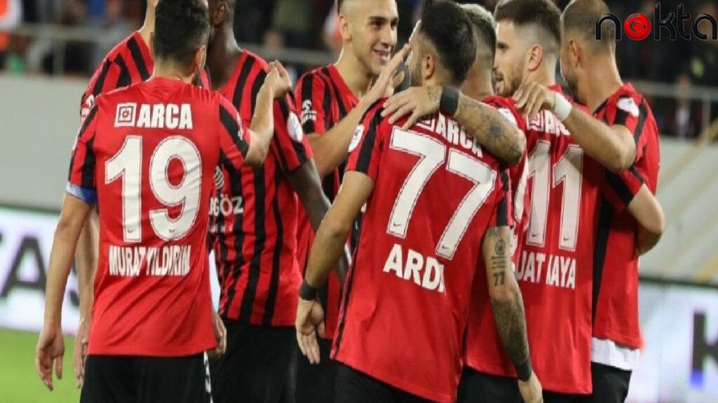 Çorum FK Sakaryaspor’u tek golle geçti