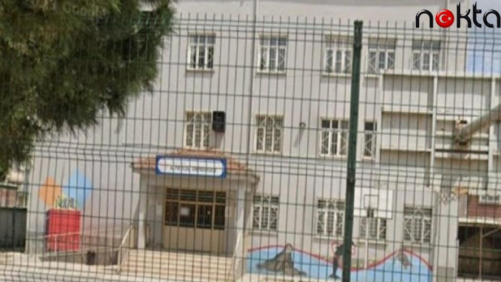 İnegöl’de skandal, Devlet okulunda, ders zili yerine ilahi çalındı… Hata duyurusunda bulundu