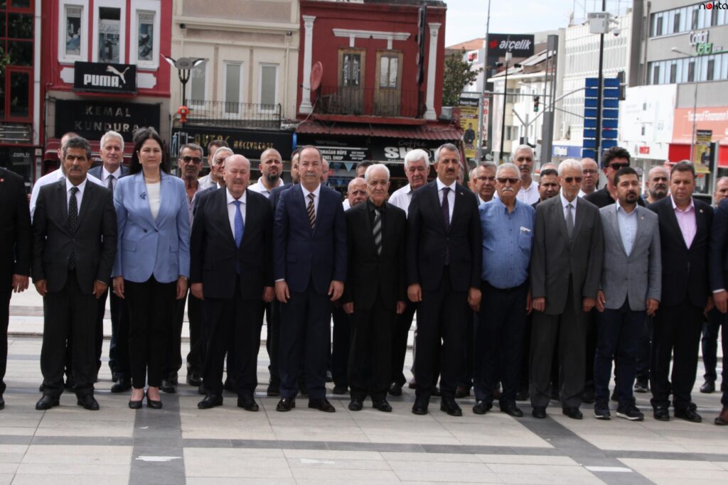 Edirne’de Ahilik kutlamalarında terzi Erdoğan Bulut şet kuşandı