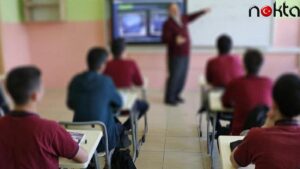 İktidara yakın 75 bin öğretmene zam mı yapıldı?