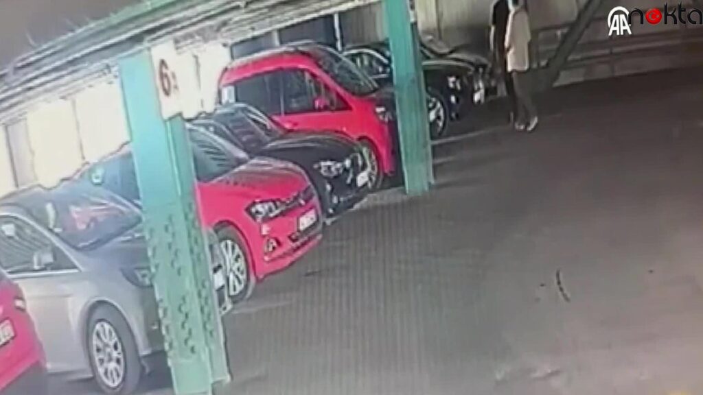 İstanbul’da iş yeri sahibini tehdit ederek para alan 3 şüpheli tutuklandı