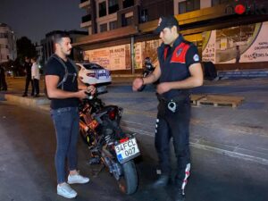 İstanbul’da motosiklet şoförlerine yönelik kontrol yapıldı