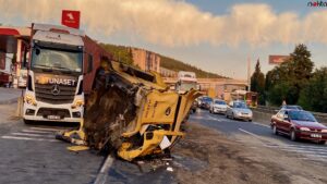 Kocaeli’de 1 kişinin öldüğü kazaya ait park halindeki tırın şoförü tutuklandı