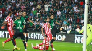 Kocaelispor Boluspor’u üç dakika içinde bulduğu gollerle devirdi