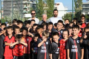 Lapseki’de yaz spor okulu etkinlikleri sona erdi