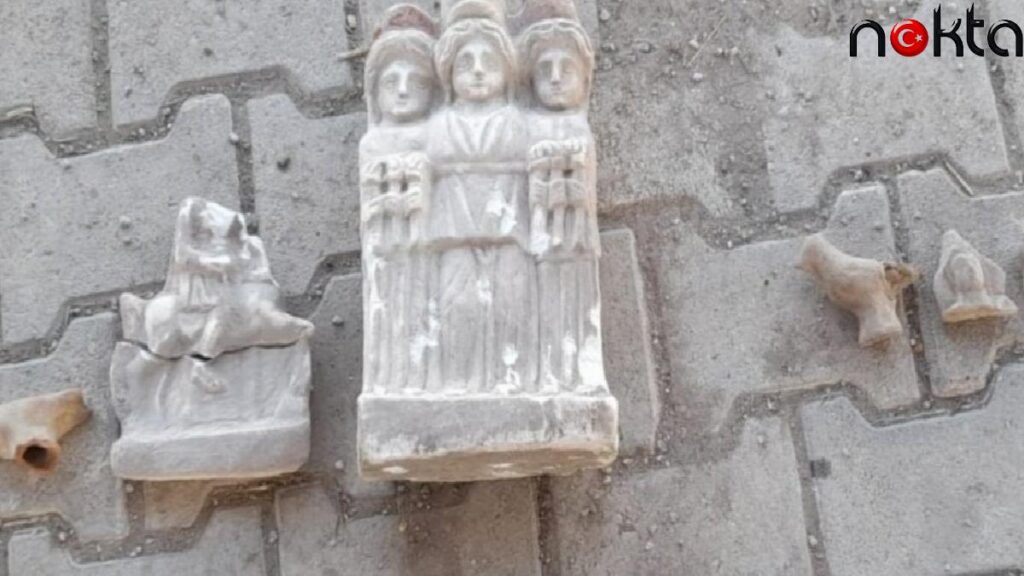 Mezar kazarken tarihi eser bulundu