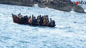 Mülteci teknesinde doğan bebek hayatını kaybetti