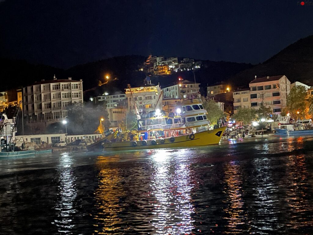 Tekirdağlı balıkçılar “vira bismillah” diyerek denize açıldı