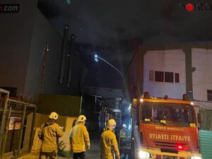 Tuzla’da fabrikada çıkan yangın söndürüldü