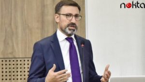 AKP ilçelere başkan atadı Büyükelçi de kutladı