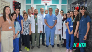 Balıkesirli genç oğlunun böbreği ile hayata tutundu