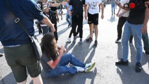 Lübnan’da LGBT eylemine saldırı