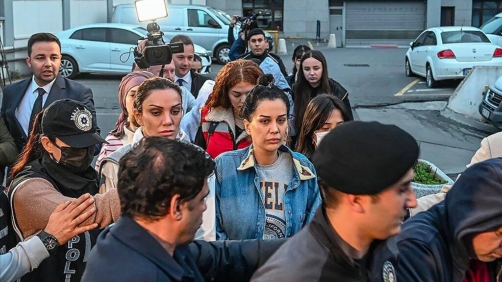 İsmail Saymaz: Dilan Polat’ın kayyum atanan hanedanlığı ve en az 250 milyon liralık para aklama