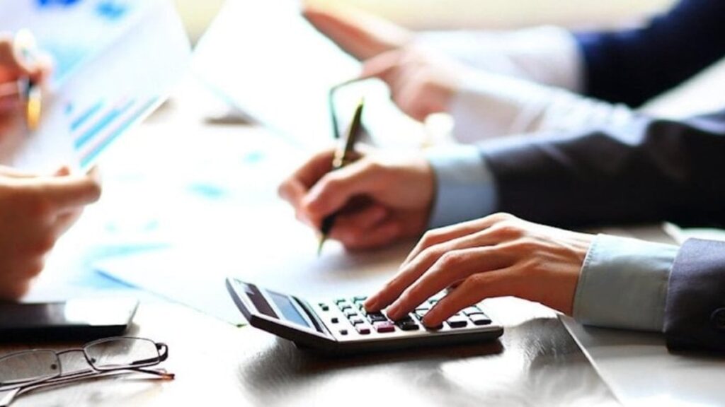 “Böyle devam ederse her 5 kişiden 4’ü icrada olacak”