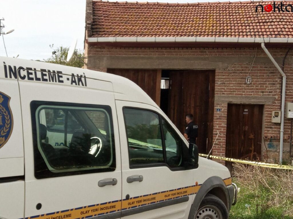 Bursa’da boşanma aşamasındaki karısı ile 2 oğlunu silahla öldüren kişi intihar etti