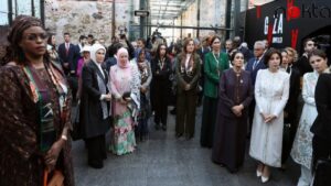 ‘First lady’lerden dünyaya çağrı