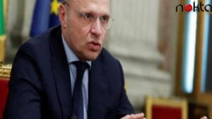 Hızlı trenden inen bakan ülkeyi karıştırdı