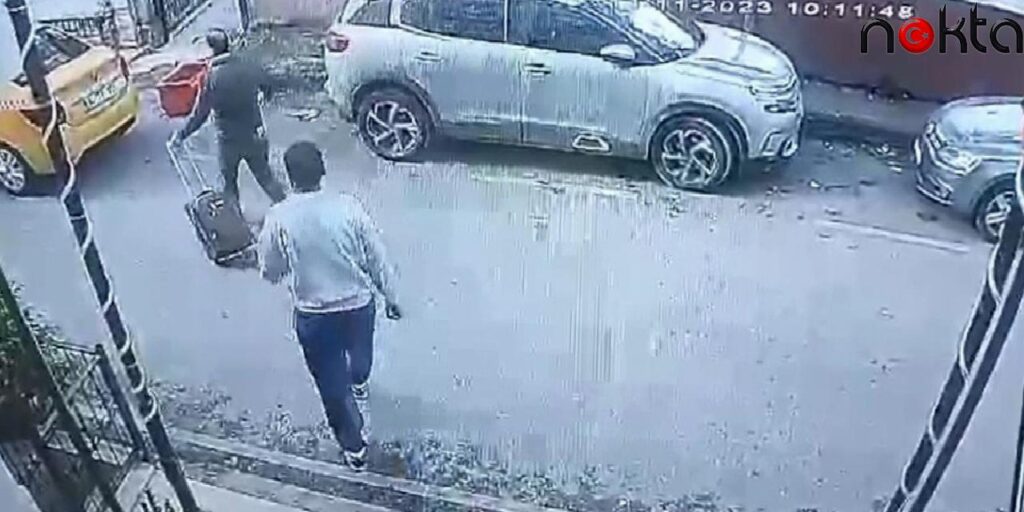 Otel Odasında Eşini Tornavidayla Öldürdü