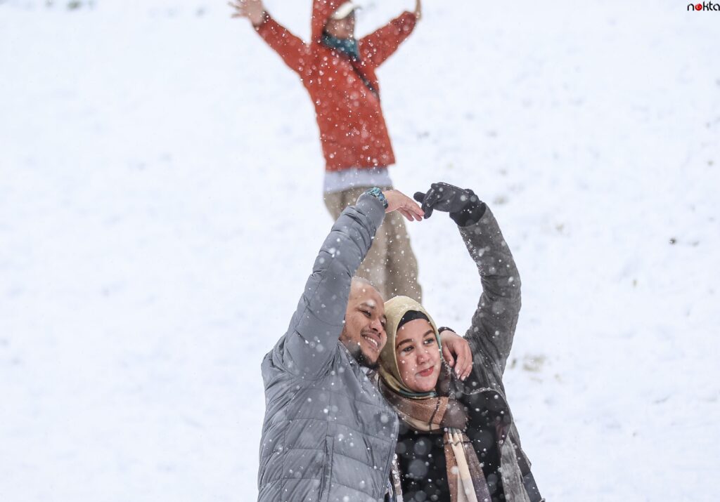 Uludağ’da kar yağışı etkili oldu