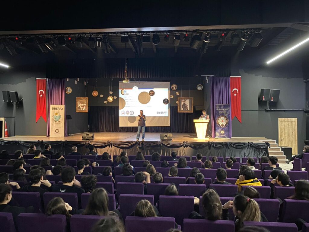 Bursa Emniyetten “Siber Güvenlik”, “Güvenli İnternet Kullanımı”, “Teknoloji Bağımlılığı” ve “Siber Zorbalık” Konularında Farkındalık Eğitimleri