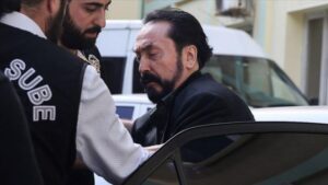 HSK: Adnan Oktar davasında kararı bozan yargıçlar olağandışı zenginleşti