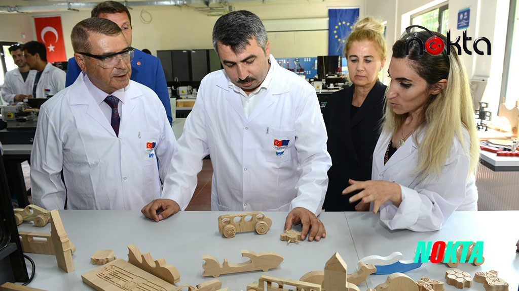 Bursa Yıldırım Gençlik Merkezi Kütüphanesi hizmete hazır