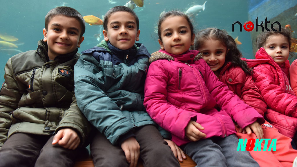 Yıldırımlı Çocuklara Karne Hediyesi