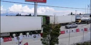 Grevdeki Fabrikaya 50 Hintli İşçi İşe Alındı