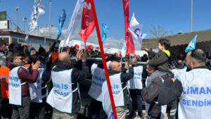 Gemlik’te liman işçileri direniyor: Borusan Port 4 işçiyi kovdu, arkadaşları şalter indirdi