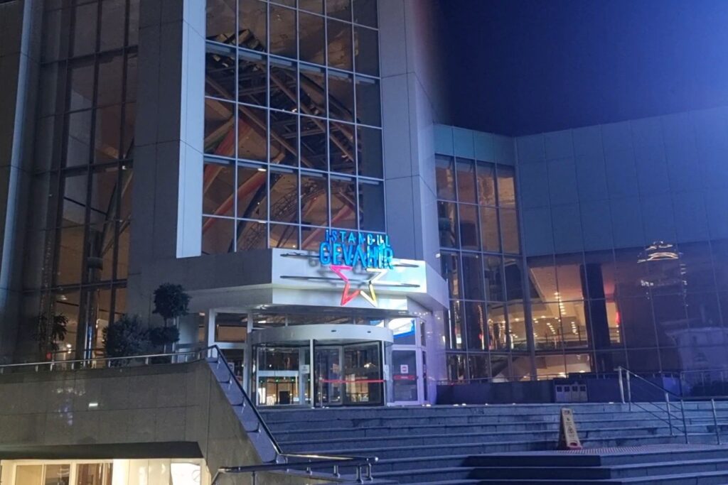 Cevahir AVM’de bir haftada ikinci intihar