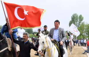 Osmangazi’de Rahvan atları fetih coşkusunu zirveye taşıdı