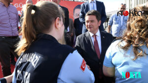 Bursa Osmangazi'de Başkan Erkan Aydın personel ile bayramlaştı