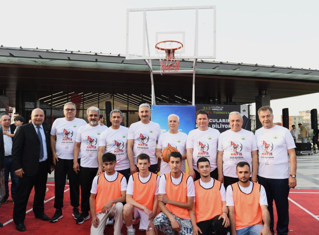 Bu maçın kazananı Atatürk gençliği oldu