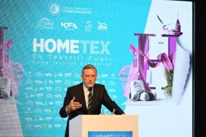 Ticaret Bakanı Ömer Bolat HOMETEX Fuarını Ziyaret Etti