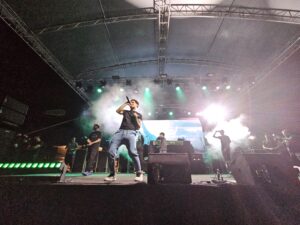 Osmangazili gençler Türkçe rapin yıldızlarıyla coştu