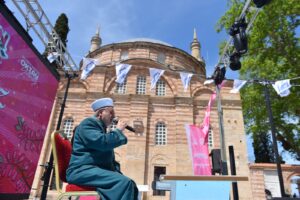 Erguvanlar çiçek açtı Bursa’yı Erguvan Bayramı Heyecanı Sardı