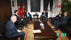 Başkan Aydın, eski Bakan Cavit Çağlar’ı ağırladı